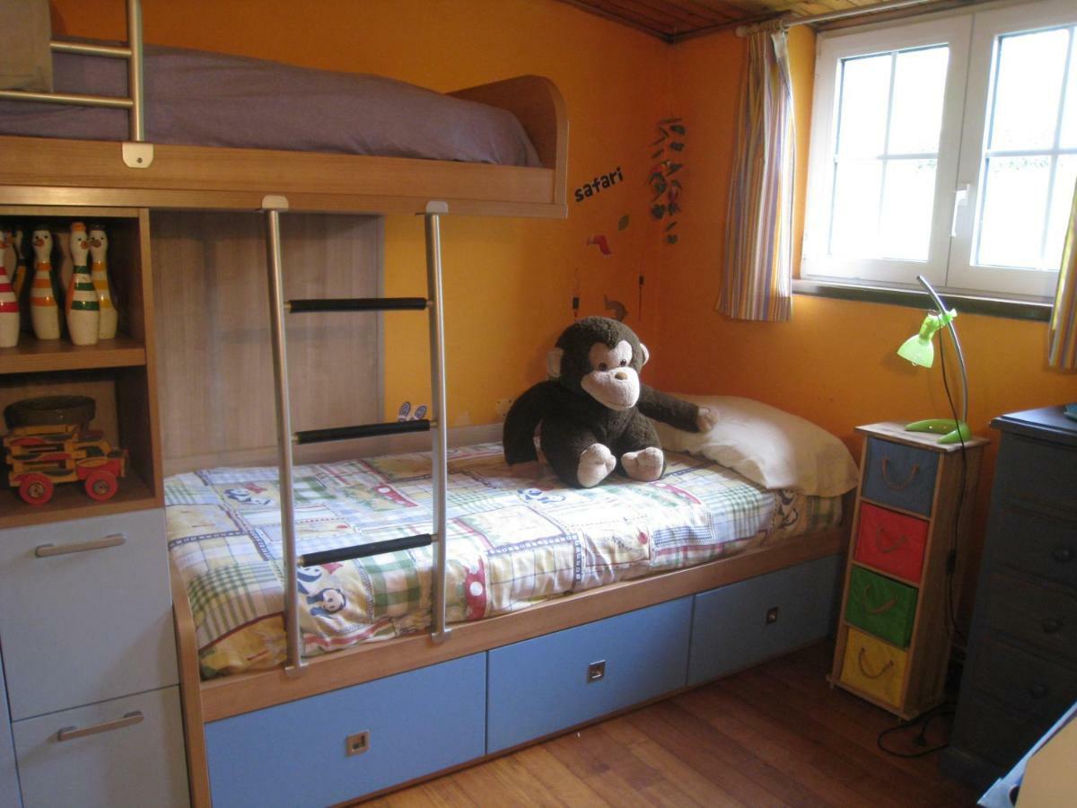 Holiday home Os Carris